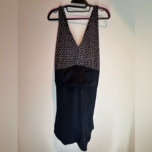 Lands' End Woman’s Black and White Patterned Swimdress Sz 22W